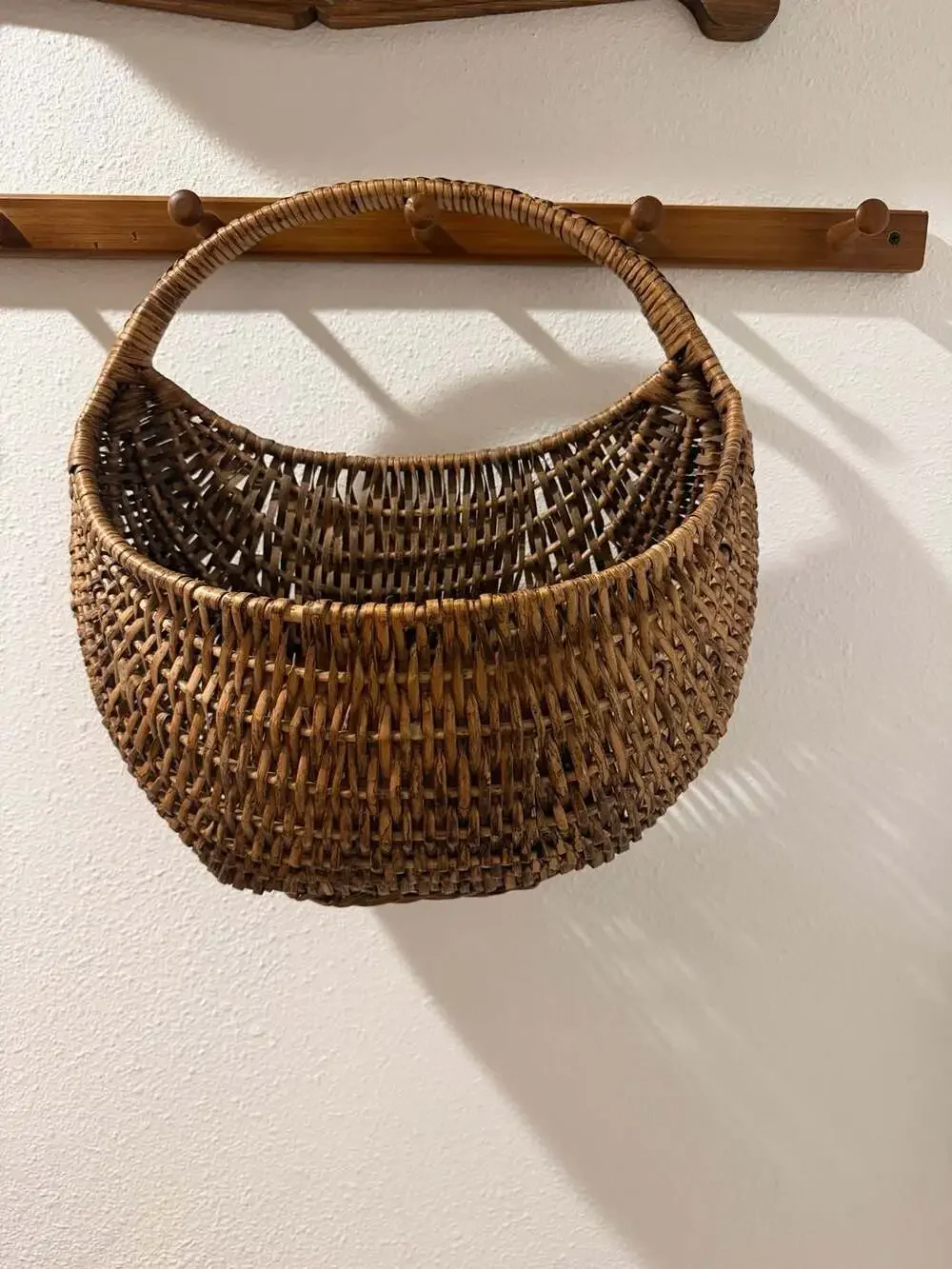 Vintage Woven Rattan Brown Gondola Market Basket Flat Back Wall Hanging
